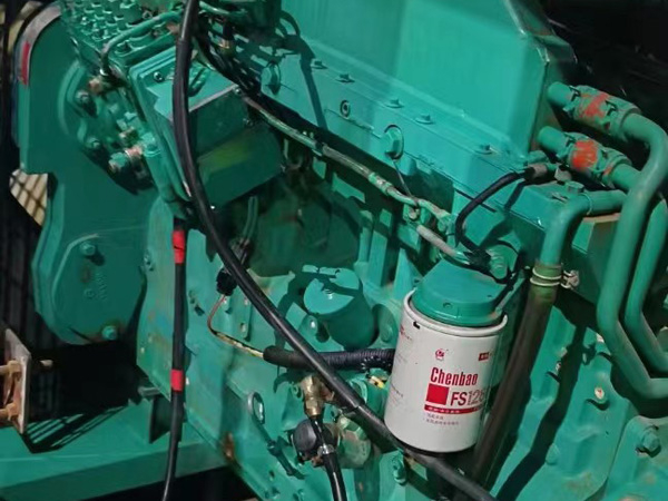 茂南如何确定新的发电机组控制系统是否与原系统兼容？